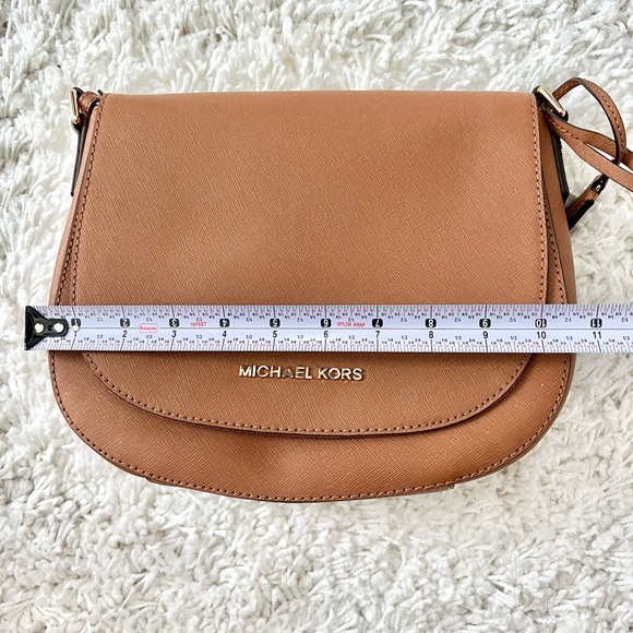 Michael Kors Crossbody Purse - Picture 8 of 9